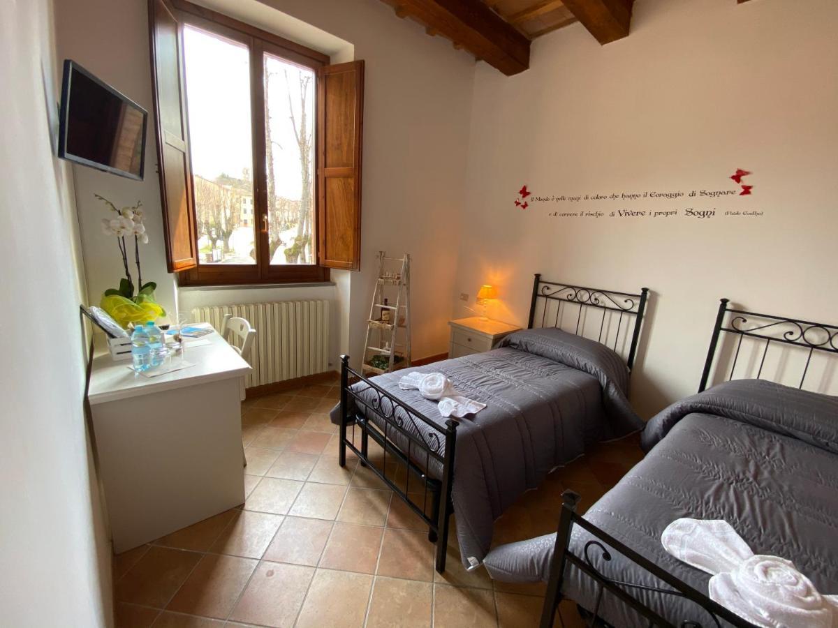 Locanda Della Pieve Pievebovigliana Екстер'єр фото