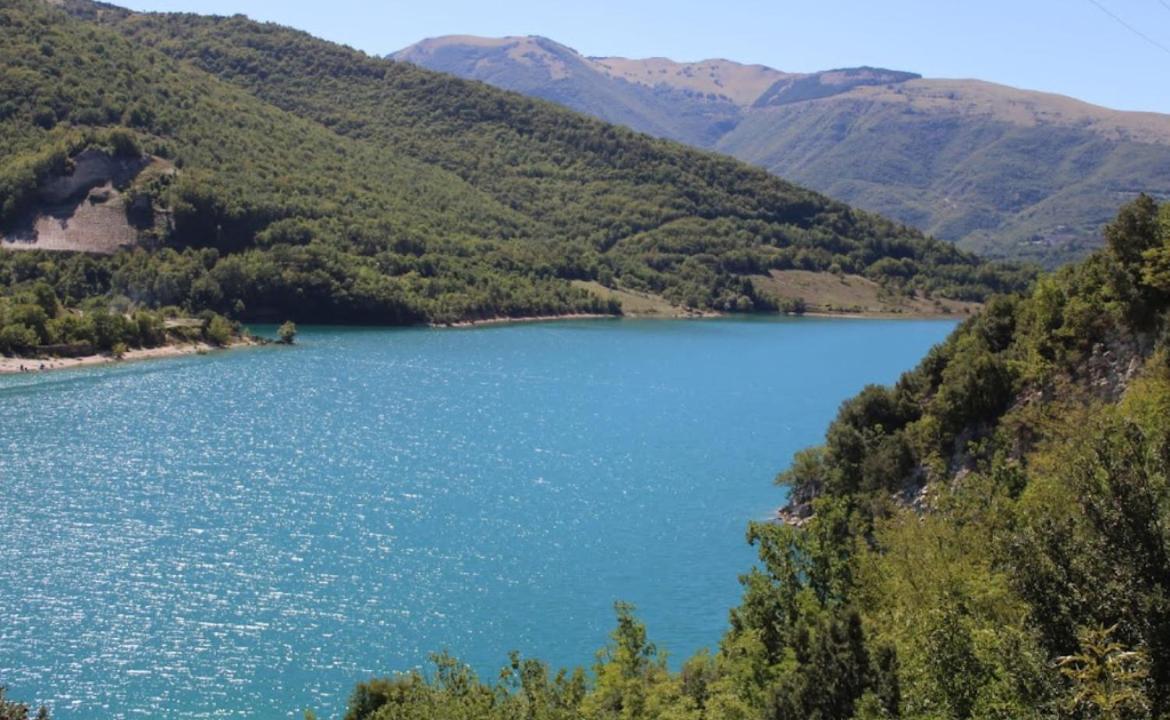 Locanda Della Pieve Pievebovigliana Екстер'єр фото